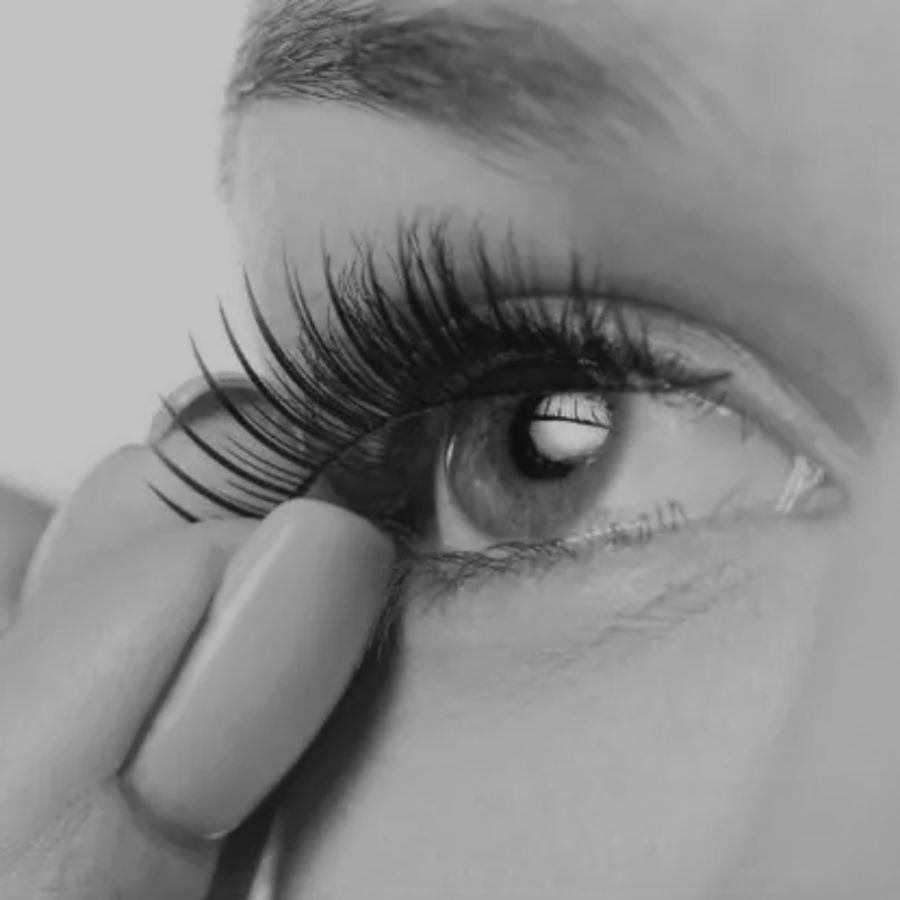 The Allure of Long Lashes: A Timeless Obsession