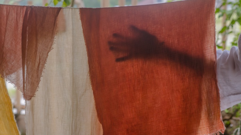 Natural dyed fabric